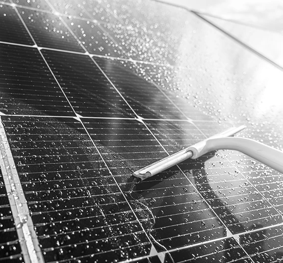Nettoyage d'un panneau photovoltaïque